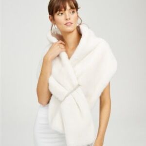 Adrianna Papell Embellished Ivory Faux Fur Wrap